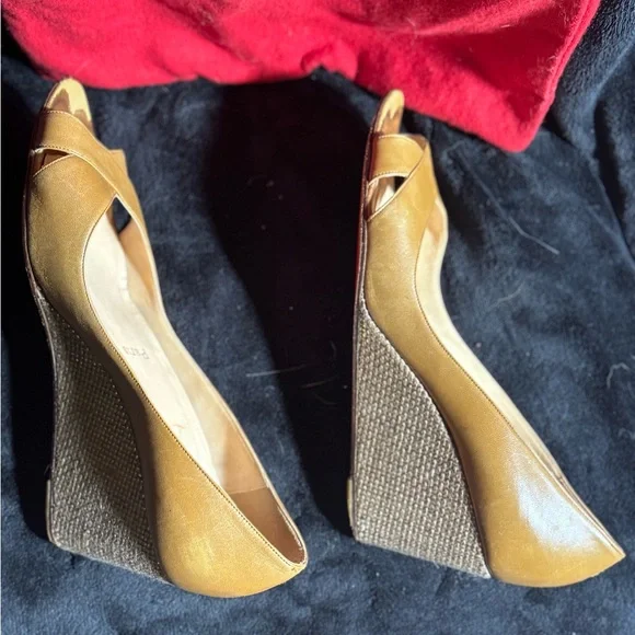 Christian Louboutin Tan Leather Wedge Espadrilles Red Bottom PeepToe Heels EU40 - Picture 12 of 13